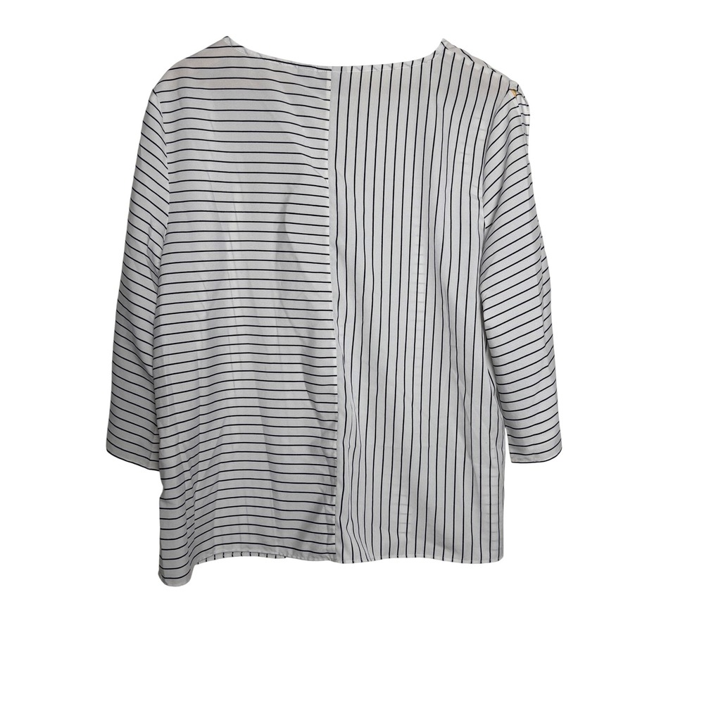 Chico's Top Women 3 Easywear White Navy Blue Striped Split 3/4 Sleeve EUC - Picture 2 of 5